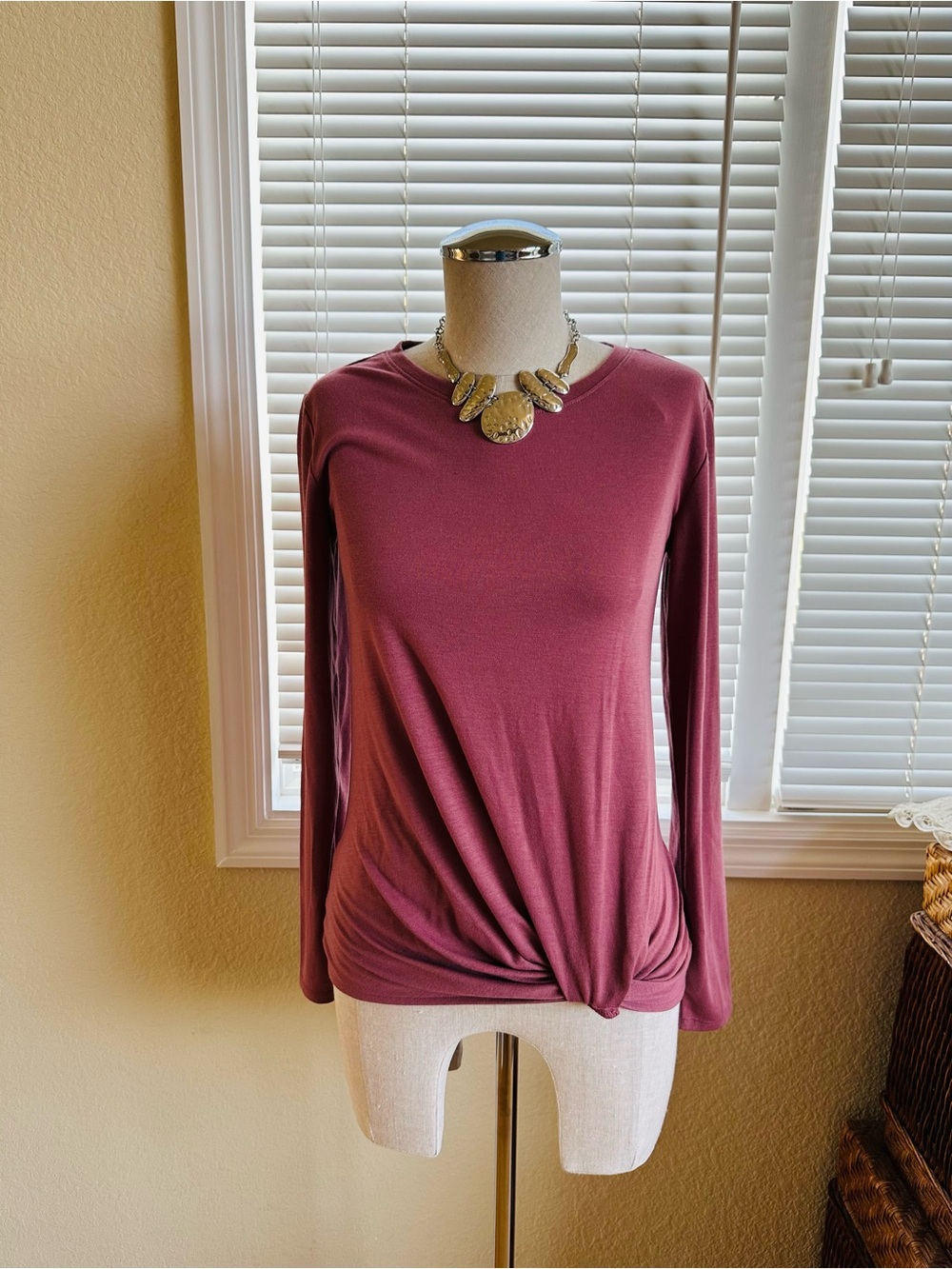NWT LOFT Mauve Long Sleeve Twist-Front Top